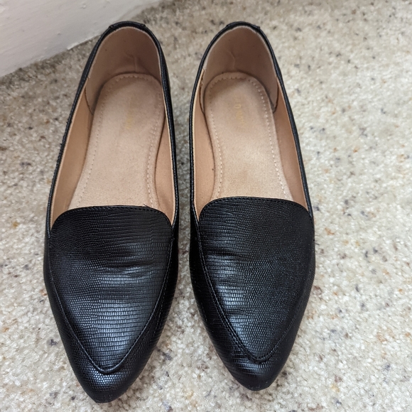 Black snakeskin print loafers, flats, size 8 - Picture 3 of 4